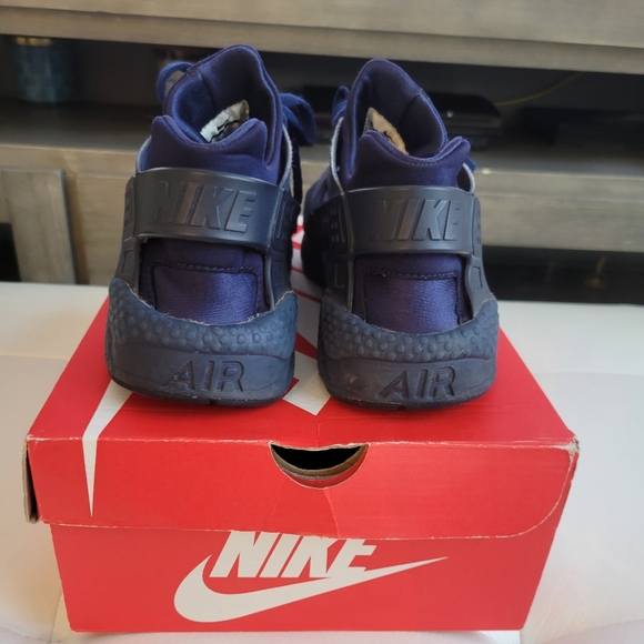 SOLD- Nike Air Haurache - Picture 3 of 6